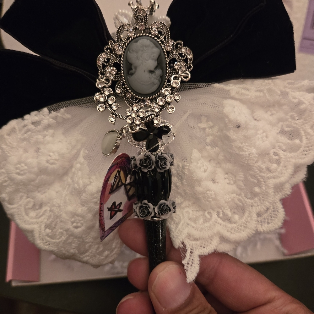 Beaded pen - Picture 3 of 3